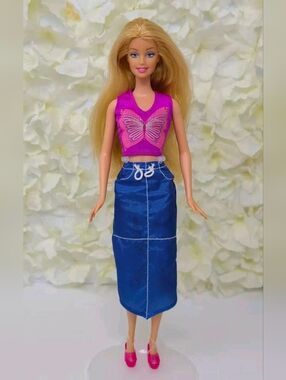 Mattel Barbie Doll 90s Blonde Hair Fashion Girl Long Skirt Purple Top Beautiful